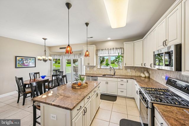 105 SWEET BAY AVE, Sicklerville, NJ 08081