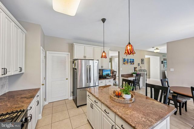105 SWEET BAY AVE, Sicklerville, NJ 08081