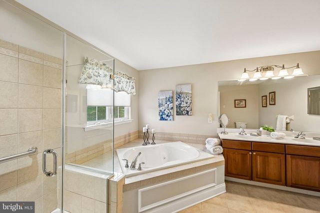 105 SWEET BAY AVE, Sicklerville, NJ 08081