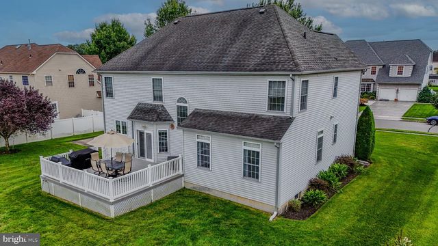 105 SWEET BAY AVE, Sicklerville, NJ 08081