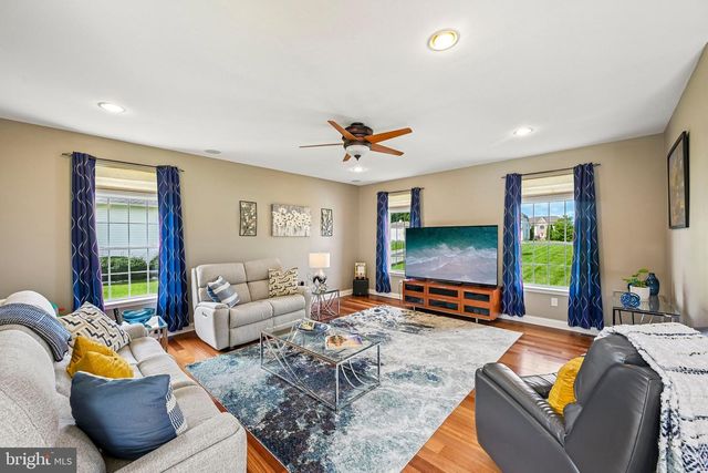 105 SWEET BAY AVE, Sicklerville, NJ 08081