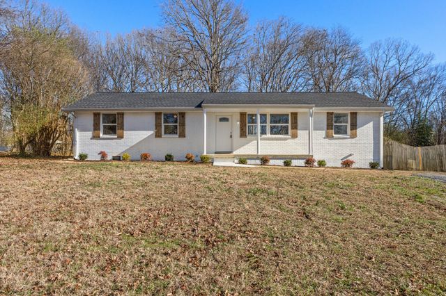 1029 Granada Rd, Ashland City, TN 37015