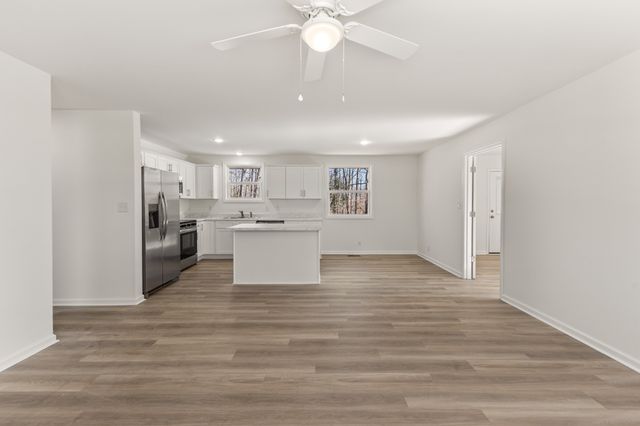 1029 Granada Rd, Ashland City, TN 37015