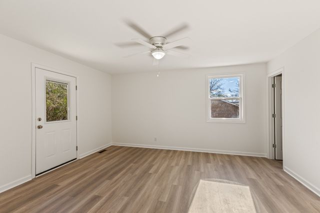 1029 Granada Rd, Ashland City, TN 37015
