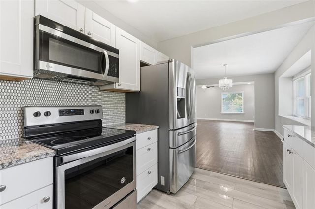 4308 Highland Avenue, Kansas City, MO 64110