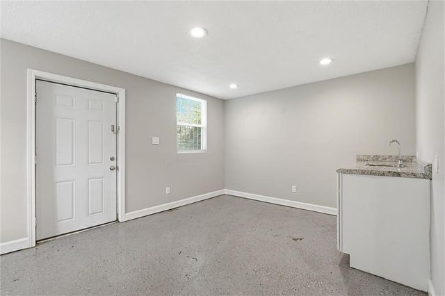 4308 Highland Avenue, Kansas City, MO 64110