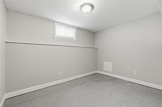 4308 Highland Avenue, Kansas City, MO 64110