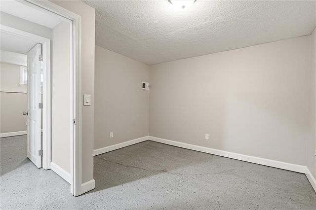 4308 Highland Avenue, Kansas City, MO 64110
