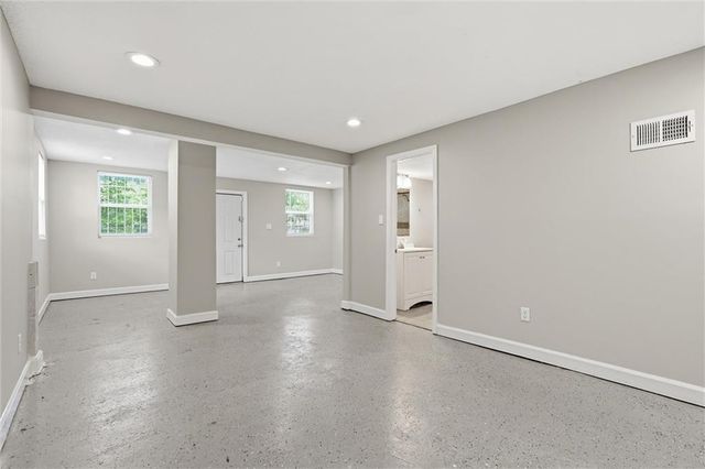 4308 Highland Avenue, Kansas City, MO 64110