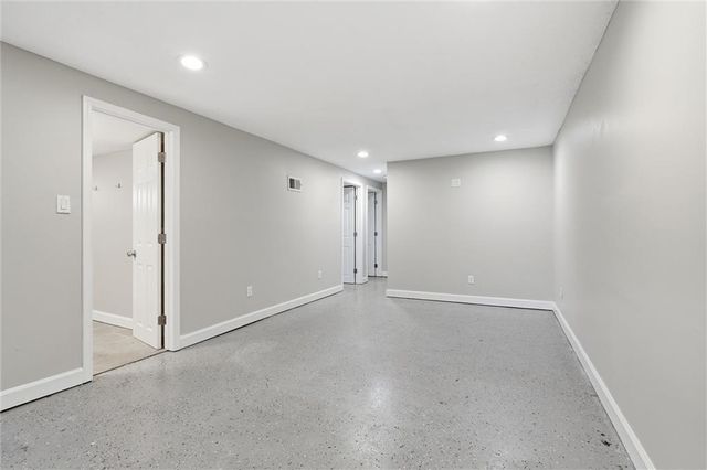 4308 Highland Avenue, Kansas City, MO 64110