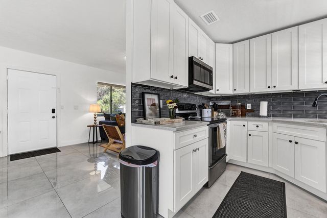 2301 Ridgeway Avenue, West Palm Beach, FL 33401