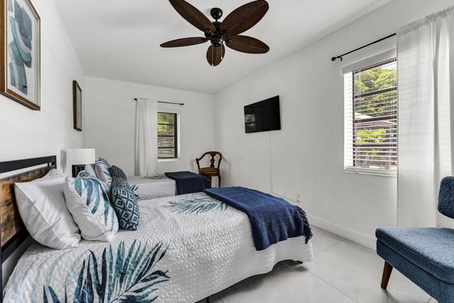 2301 Ridgeway Avenue, West Palm Beach, FL 33401