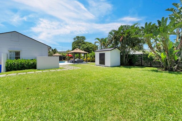 2301 Ridgeway Avenue, West Palm Beach, FL 33401