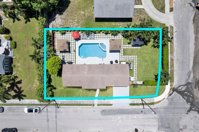 2301 Ridgeway Avenue, West Palm Beach, FL 33401