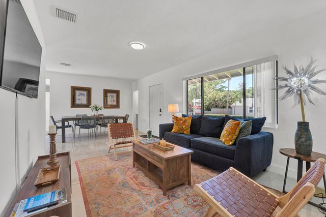 2301 Ridgeway Avenue, West Palm Beach, FL 33401