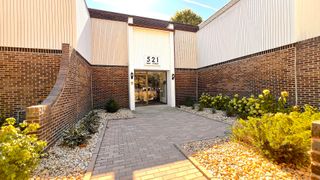 521 73rd Street 105, Downers Grove, IL 60516