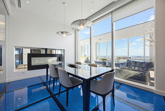 188 Brookline Ave 19D, Boston, MA 02215