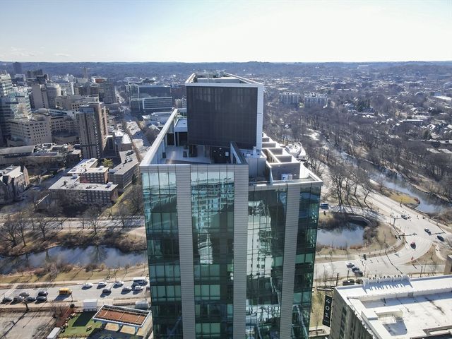 188 Brookline Ave 19D, Boston, MA 02215