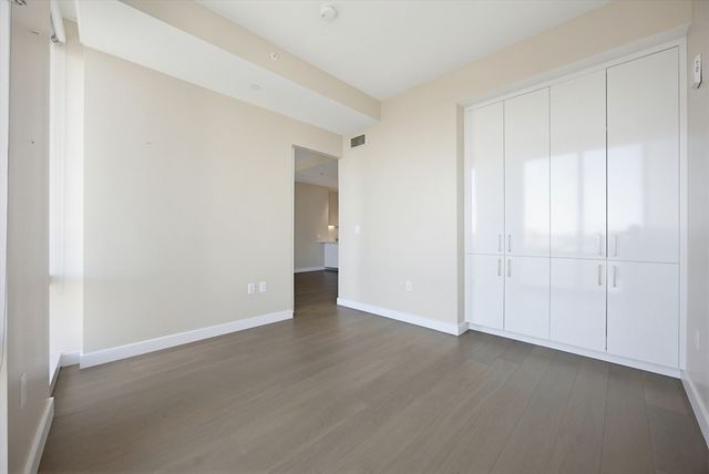 188 Brookline Ave 19D, Boston, MA 02215