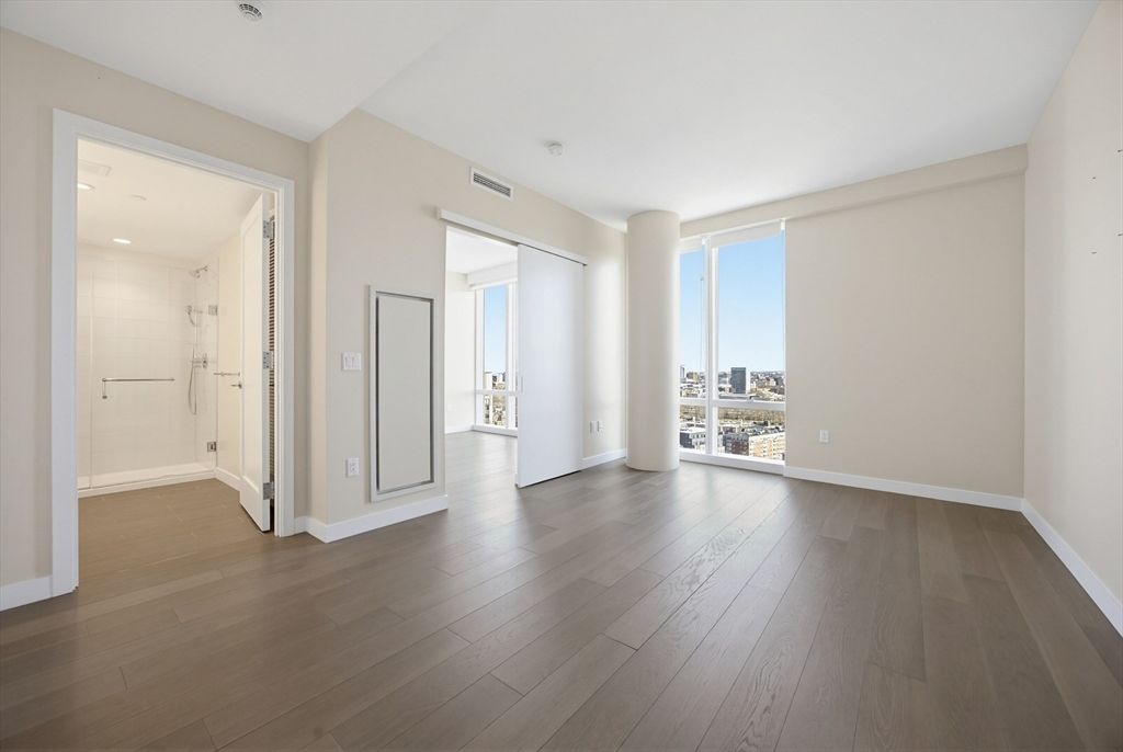 188 Brookline Ave 19D, Boston, MA 02215