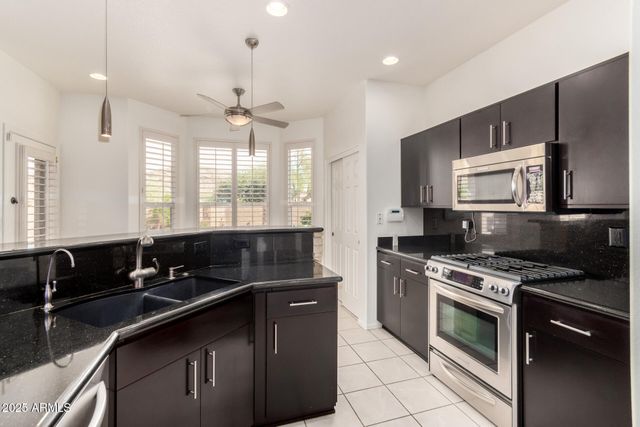 16803 S 24TH Place, Phoenix, AZ 85048