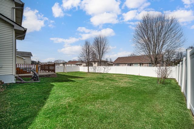 250 W 128th Place, Crown Point, IN 46307