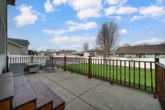 250 W 128th Place, Crown Point, IN 46307