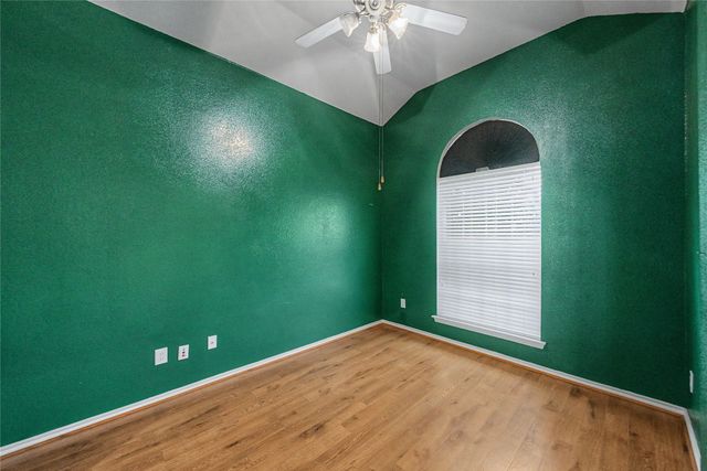 6113 Farrah Drive, Fort Worth, TX 76131