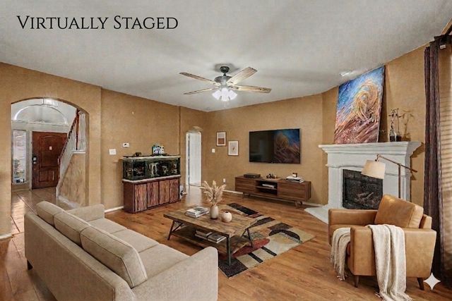 6113 Farrah Drive, Fort Worth, TX 76131