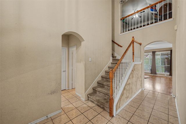 6113 Farrah Drive, Fort Worth, TX 76131