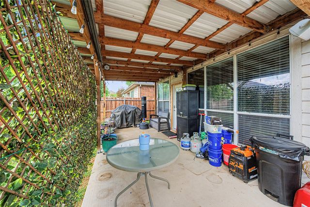 6113 Farrah Drive, Fort Worth, TX 76131