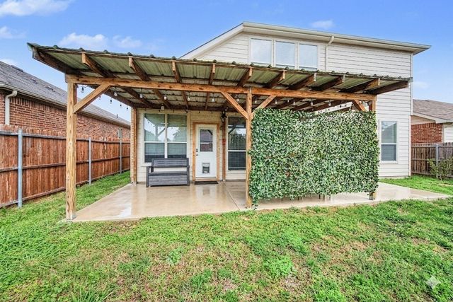 6113 Farrah Drive, Fort Worth, TX 76131