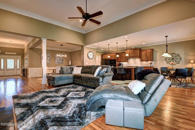 3336 Ridge Brook Cir, Louisville, KY 40245