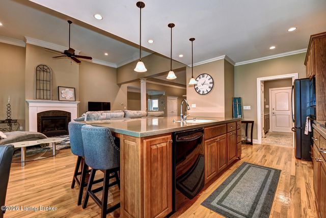 3336 Ridge Brook Cir, Louisville, KY 40245