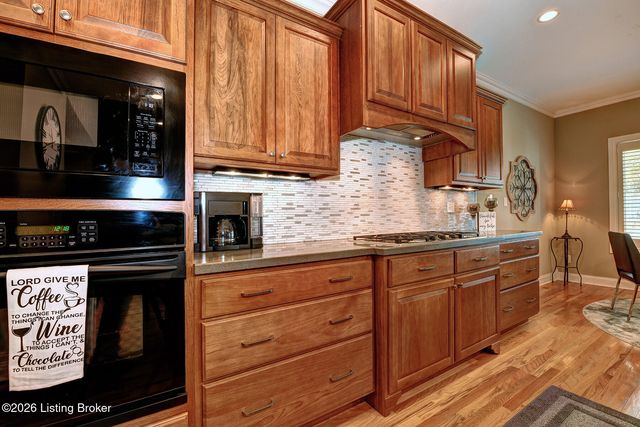 3336 Ridge Brook Cir, Louisville, KY 40245