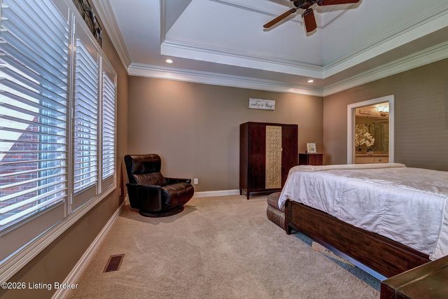 3336 Ridge Brook Cir, Louisville, KY 40245