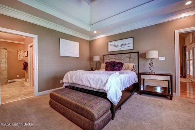 3336 Ridge Brook Cir, Louisville, KY 40245