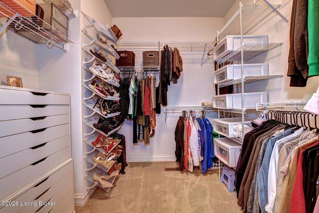 3336 Ridge Brook Cir, Louisville, KY 40245