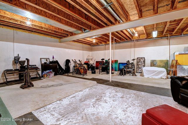 3336 Ridge Brook Cir, Louisville, KY 40245