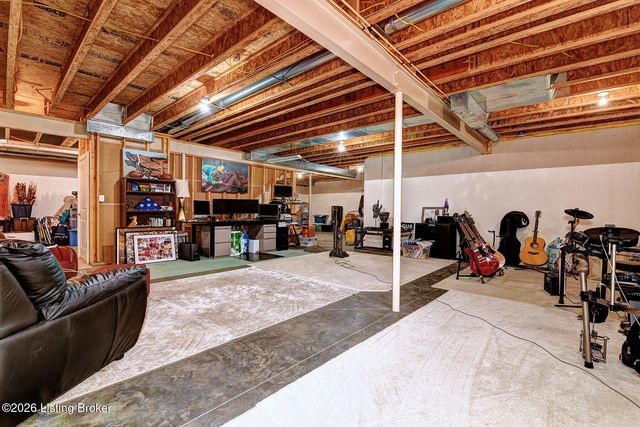 3336 Ridge Brook Cir, Louisville, KY 40245