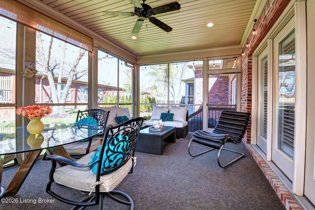 3336 Ridge Brook Cir, Louisville, KY 40245