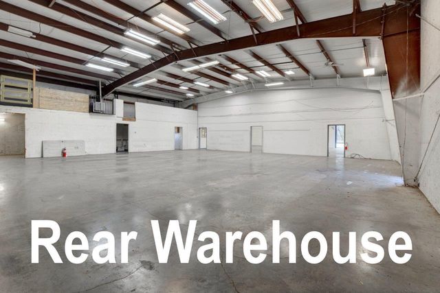 2465 Avenue A, White City, OR 97503