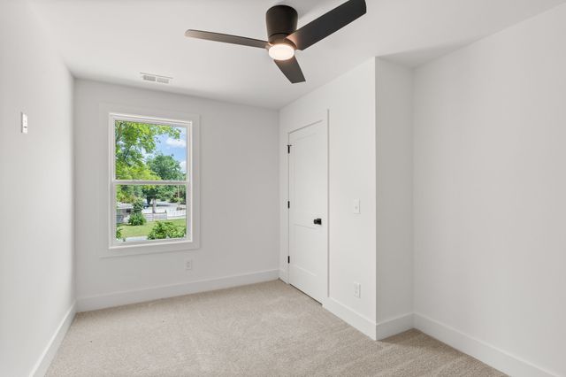 1024 Scenic View Ct, Old Hickory, TN 37138