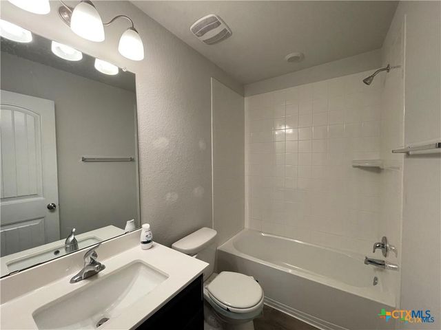 6161 Lavaca Drive, Belton, TX 76513