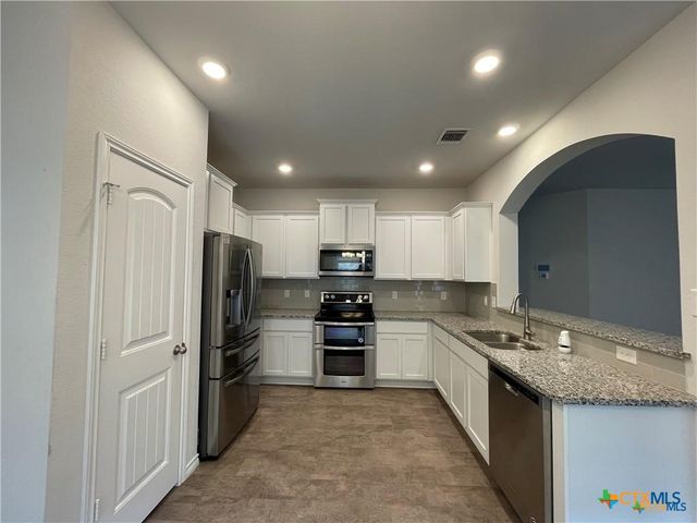 6161 Lavaca Drive, Belton, TX 76513