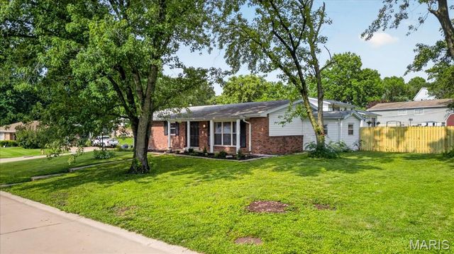 11150 Yellowstone Drive, St Louis, MO 63146