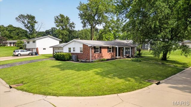 11150 Yellowstone Drive, St Louis, MO 63146