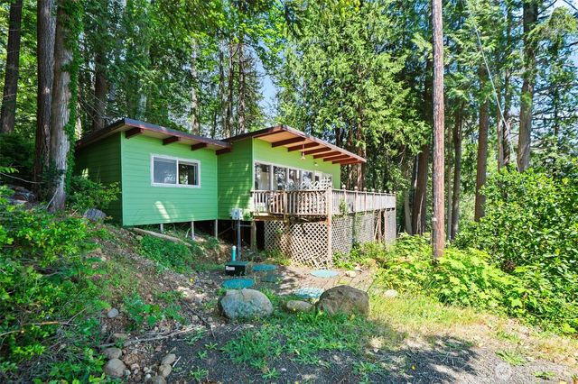 98 Hidden Cove, Lilliwaup, WA 98555