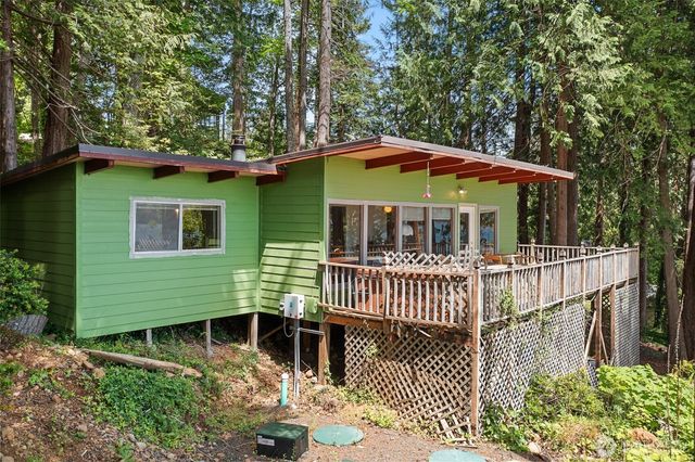 98 Hidden Cove, Lilliwaup, WA 98555