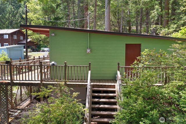 98 Hidden Cove, Lilliwaup, WA 98555